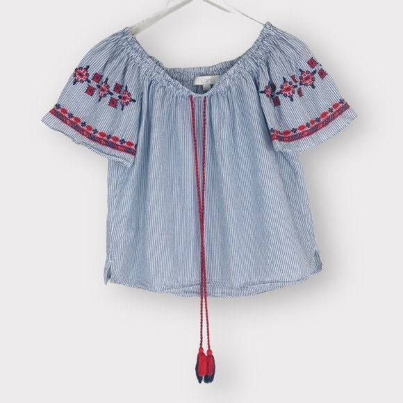 Ann Taylor LOFT Off Shoulder Embroidered Tassel Top XS Petite - Picture 2 of 9
